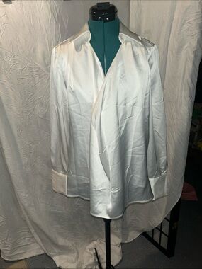 OLIA ZAVOZINA White Satin scoop Front Blouse size small NWT